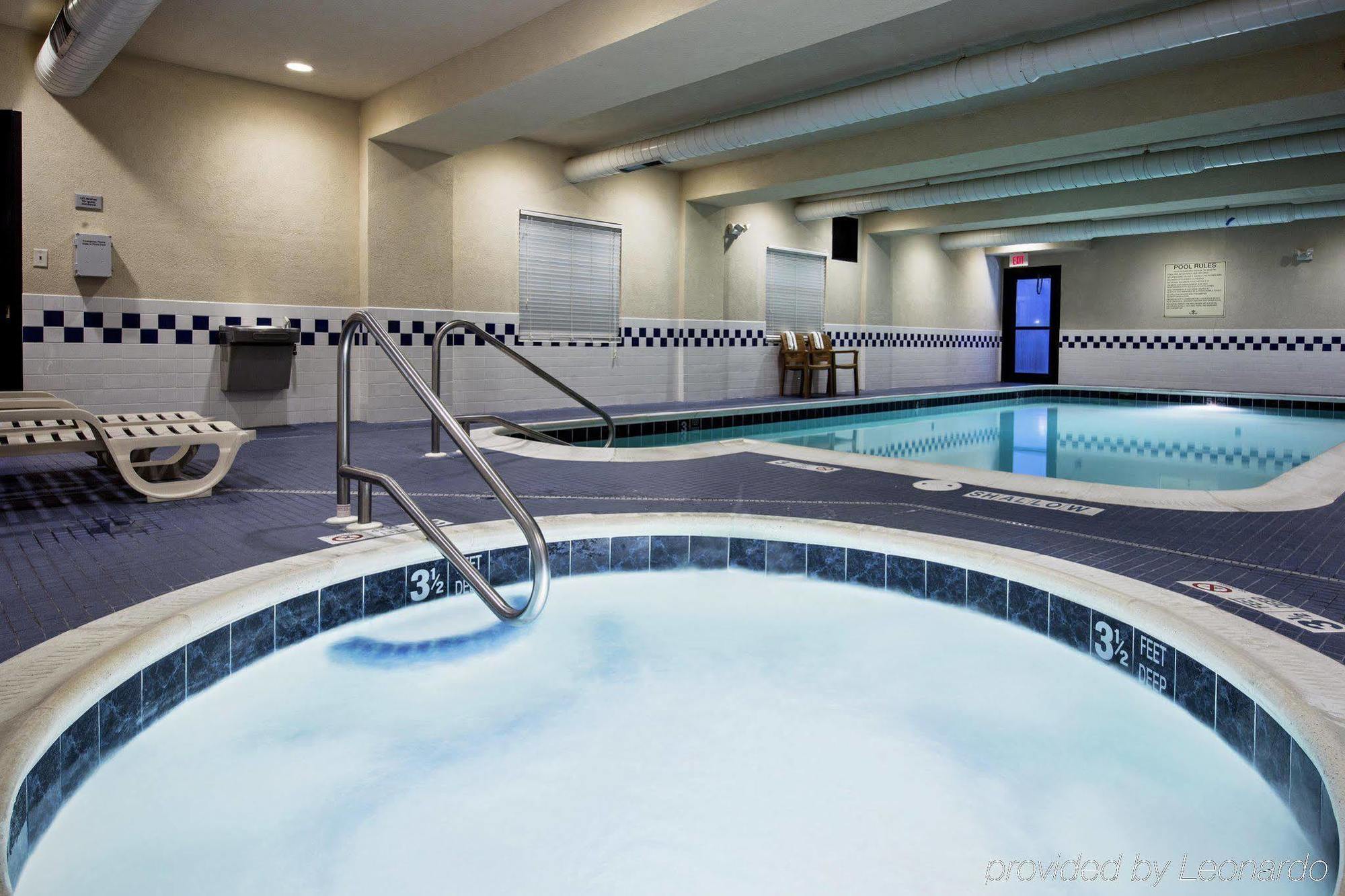 Hampton Inn Batavia Eksteriør billede