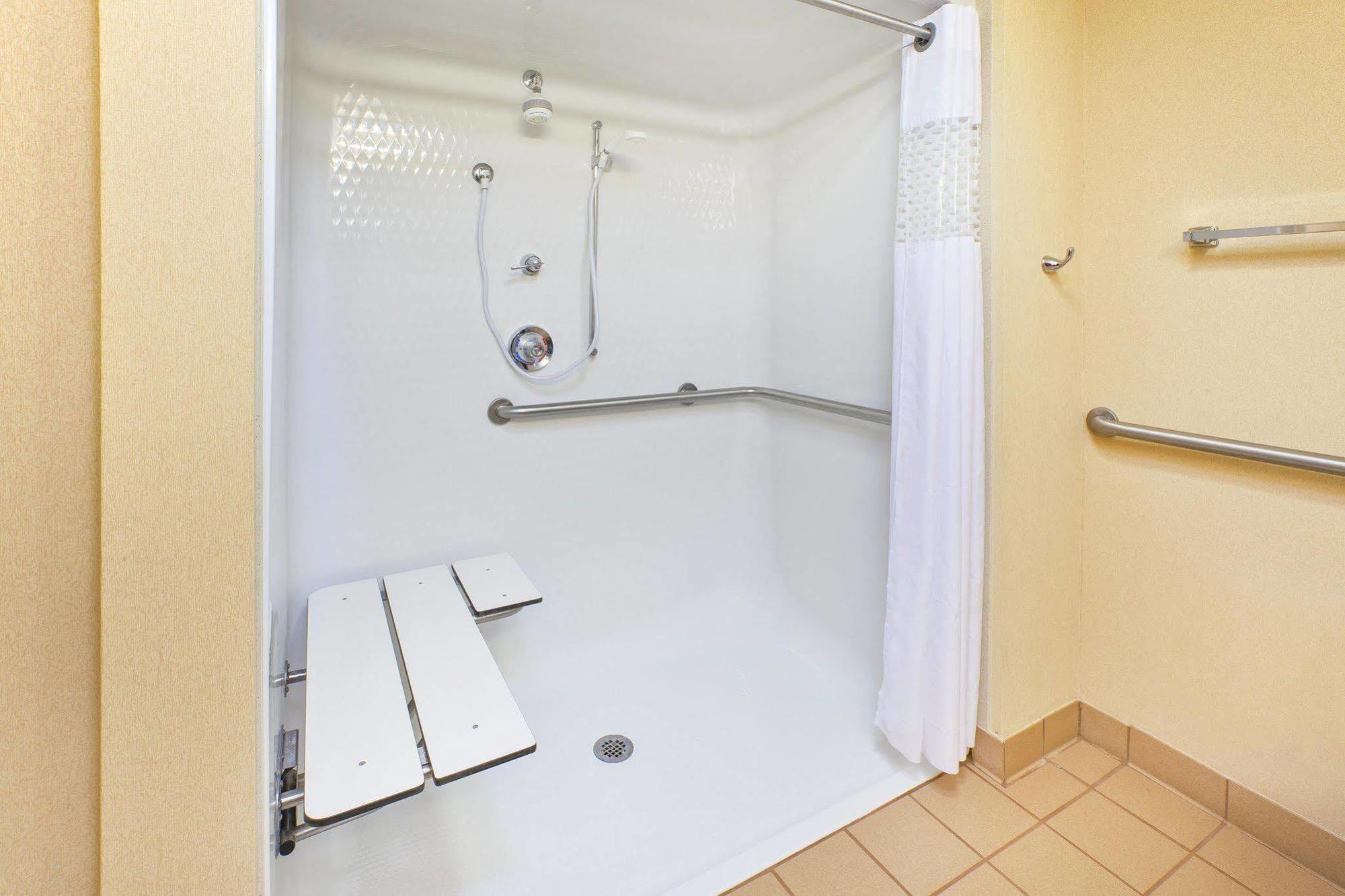 Hampton Inn Batavia Eksteriør billede